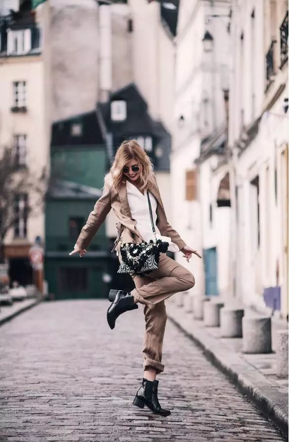 女人别老买黑色这4种颜色更高级知性优雅九游会j9入口登录新版不管长靴还是短靴(图7)